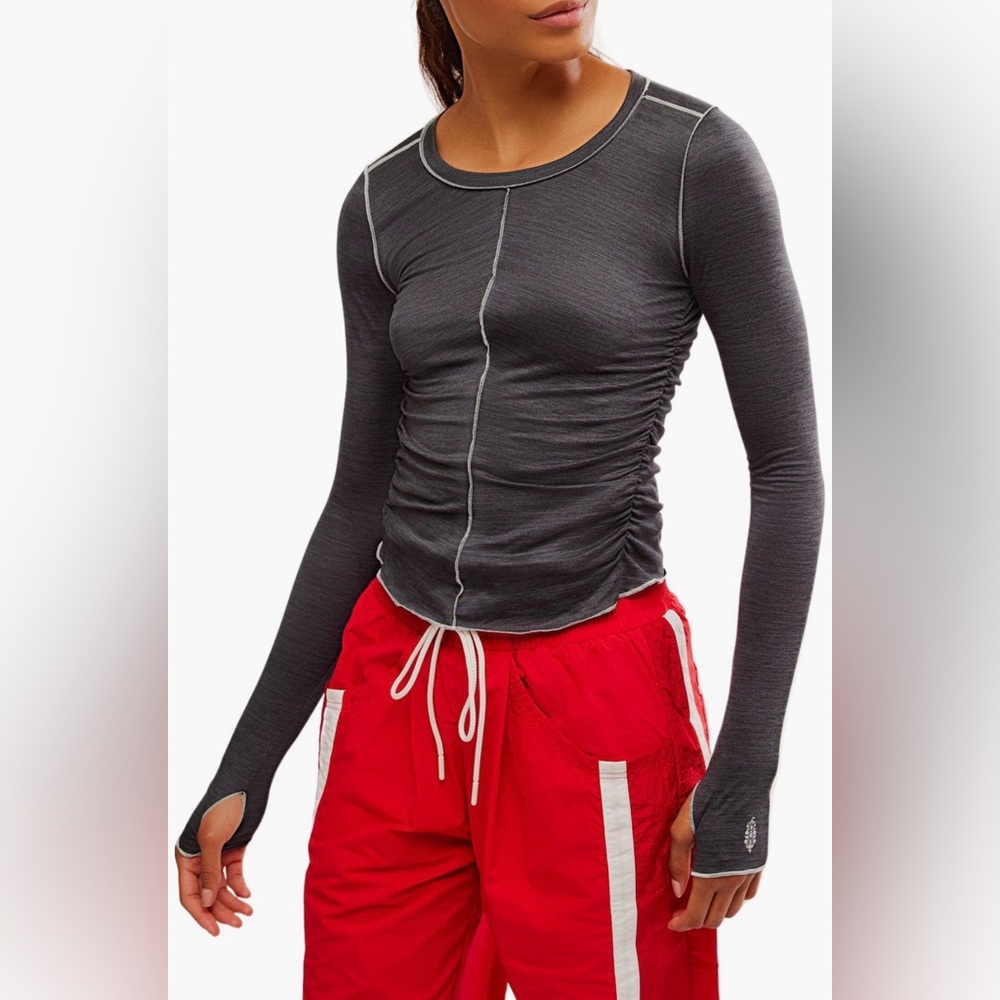 Free people movement right on run Long sleeve top $58 NWT black